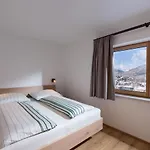 Haus Seisl Зёлль